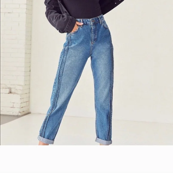 BDG Mom Jeans - Ribbed Seam Detail 25" - Picture 1 of 9